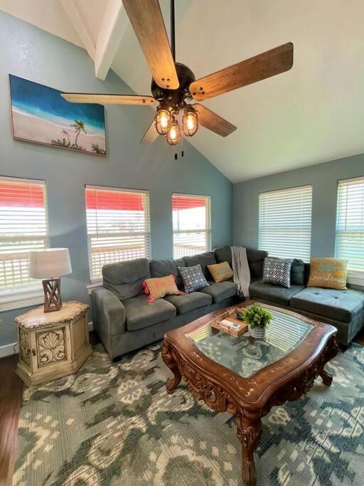 The Pink Flamingo Beach Gulf Views Freeport Exterior foto